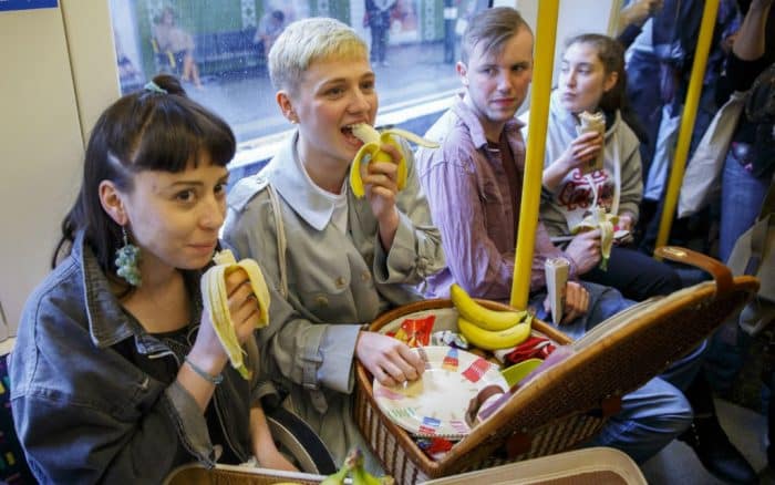Eating-in-public-transport