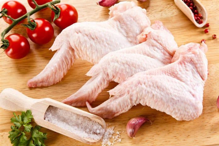 Tavuk Eti Yararlı Mı, Zararlı Mı, Neden Antibiyotik Kullanılıyor?