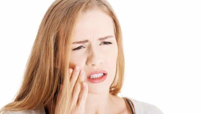 Diş Sızlaması Nedir, Tedavisi Nasıl Olur?