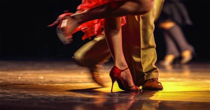 En İyi Online Dans Kursu – 2021 Güncel – Kendinize Güveninizi Arttıracak 7 Dans Kursu