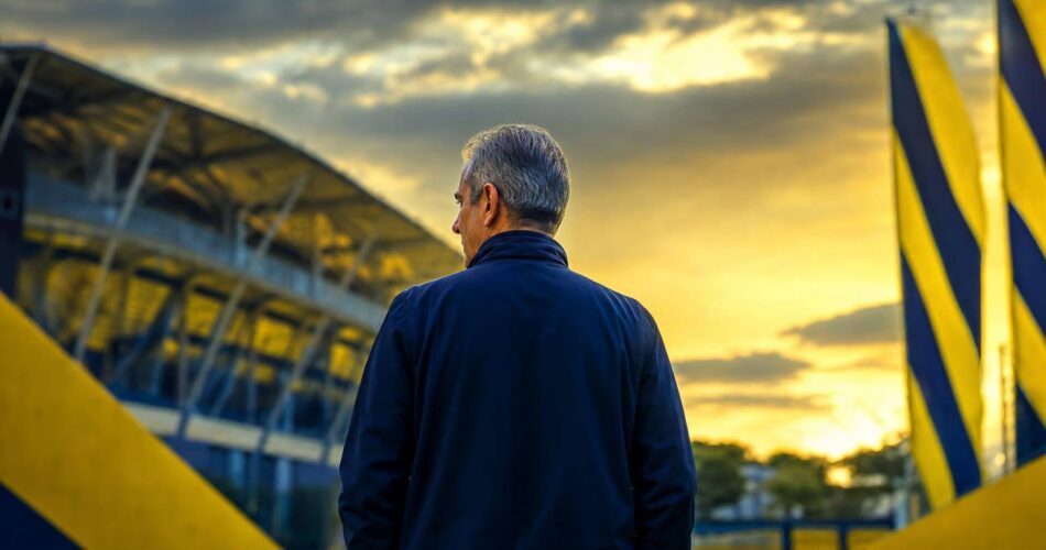 Fenerbahçe İsmail Kartal ile anlaşmaya vardı 1 Fenerbahçe İsmail Kartal ile anlaşmaya vardı haberini yansıtan sarı-lacivert editoryal görsel.