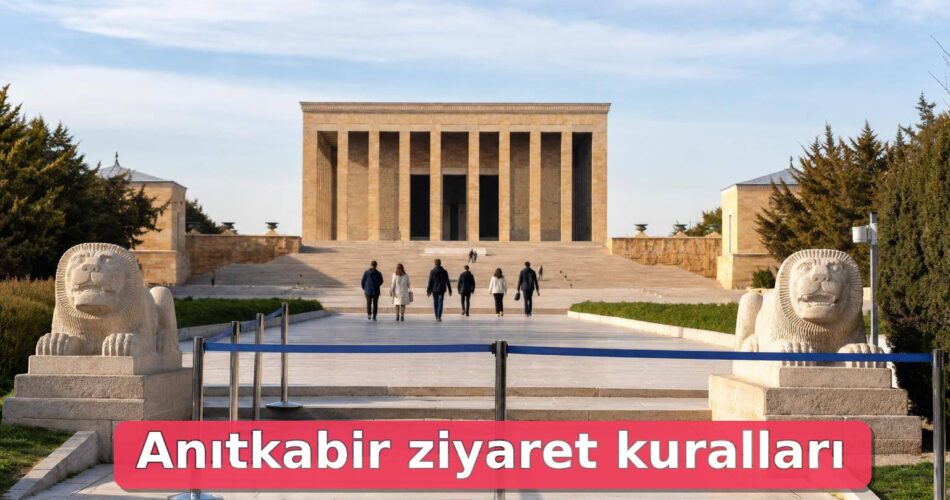 Anıtkabir Ziyaret Kuralları: Giriş Saatleri, Kıyafet, Fotoğraf Çekimi ve Dikkat Edilecekler 1 Anıtkabir Aslanlı Yol’da düzenli şekilde yürüyen ziyaretçiler